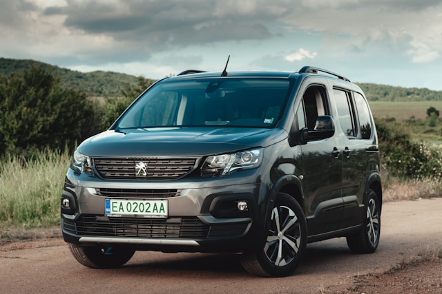 minivan-compact-1